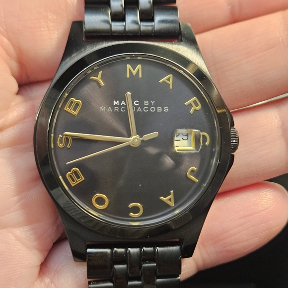 Marc by Marc Jacobs Black Watch - Picture 6 of 6